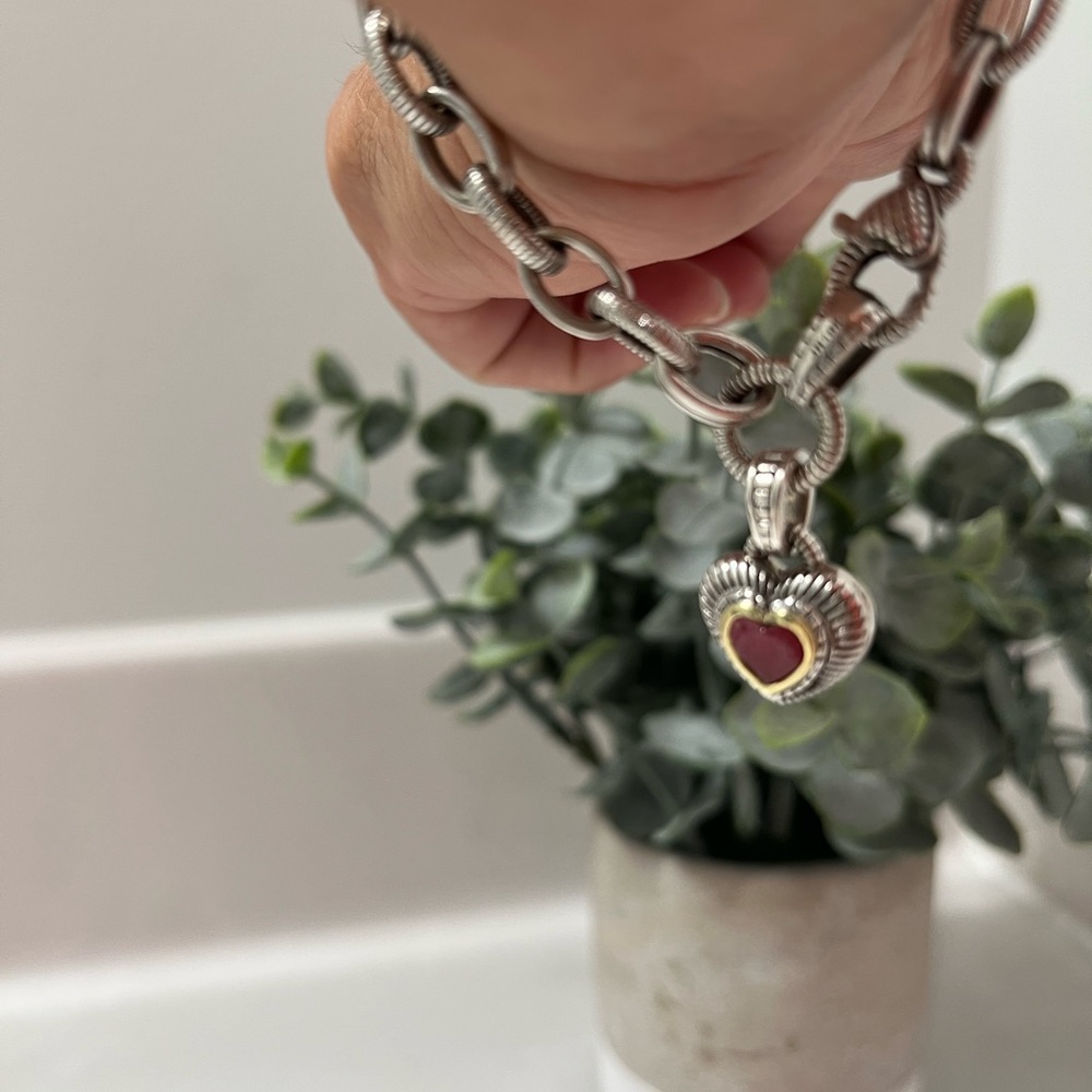 Judit Ripka Ruby Heart bracelet - Picture 7 of 12